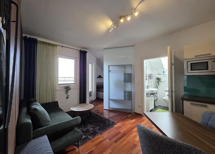 Apartman Traismauer 2 *